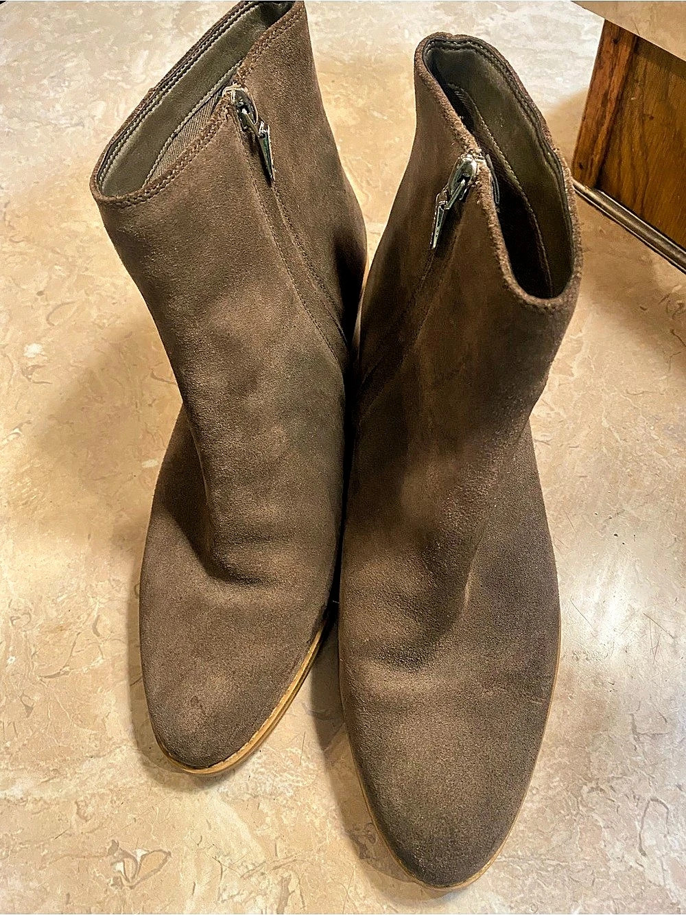 Clarks Brown Ankle Boots US 8.5 M